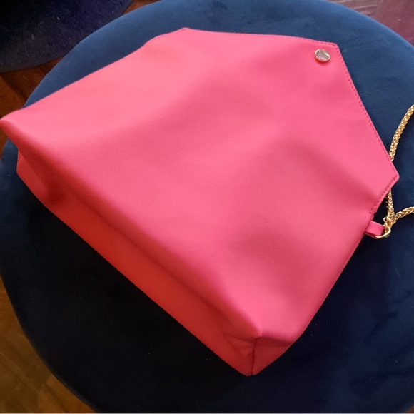 Ipsy pink clutch NWOT - Picture 5 of 5